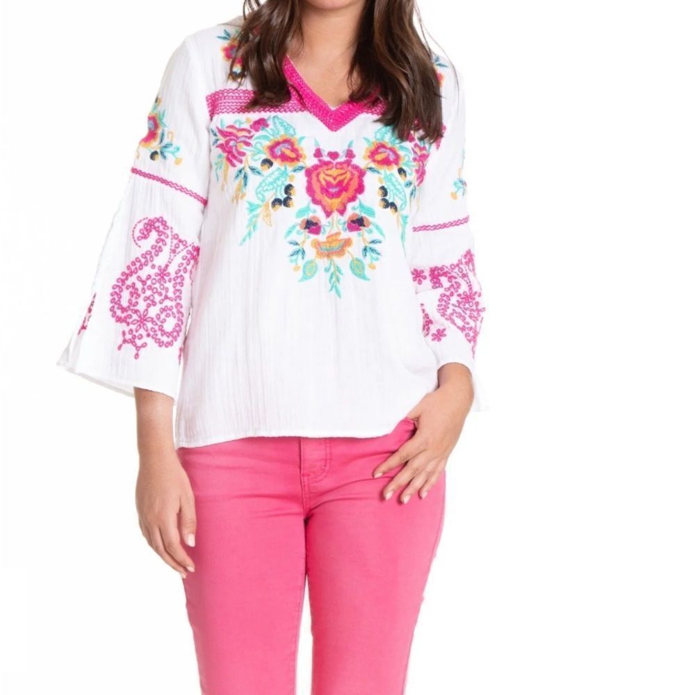 APNY Embroidered Floral V-Neck Top - White and Pink Sz L Well Loved